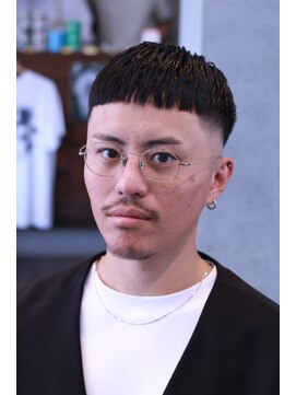 タフ バーバーショップ(TOUGH BARBER SHOP) クロップ