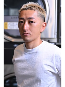 チルチェア 池袋(CHILL CHAIR) バーストフェード×スパイキーショート×ブリーチ <池袋>