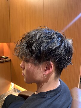 ヘアモード キクチ 銀座店 縦落ちスパイラルパーマ