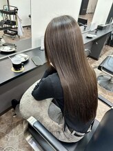 髪質改善トリートメント・お客様写真◎パヤ毛を０に！！１０種類以上の成分をしっかり内部に浸透させます◎