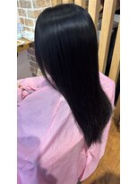 リワール 縮毛矯正専門店&nbsp;コラーゲン入り縮毛矯正ビフォーアフター