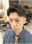 スパイキーパーマ