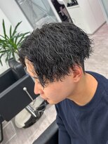 ルースト 心斎橋店(ROOST) 刈り上げセンターパート/波巻きツイストスパイラル/大阪