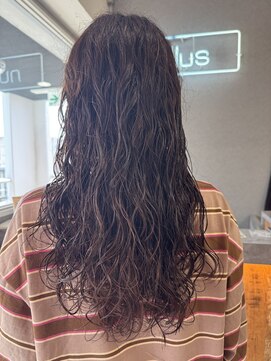 ヌル ヘア デザイン(nullus hair desigh) nullus】ロングウェーブパーマ＋大人ブラウン