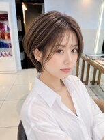 ロハスバイケンジ(LOHAS by KENJE)&nbsp;白髪ぼかしで白髪を楽しむ大人のくびれショート