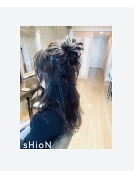 シオン(sHioN) ヘアセット