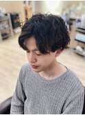 メンズ王道ツイストスパイラルパーマ刈り上げマッシュ