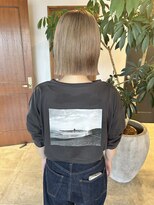 アンディ ニジュウサンド クリエイション(and D 23℃ creation)&nbsp;ブリーチカラー/ミルクティー/bob/切りっぱなし