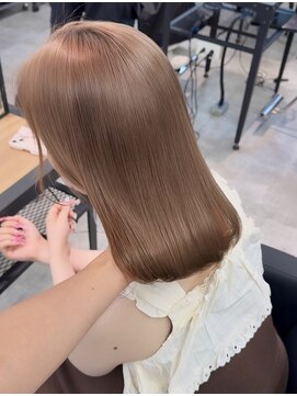 リンドトウキョウ(LINDO TOKYO) ミルクティーベージュ　心斎橋/ハイトーン/ブリーチ/ベージュ