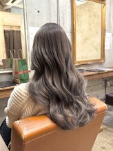 美容室カードル 新小岩店(Cadre)&nbsp;グレージュ（ブリーチあり）/コテ巻き仕上げ/新小岩