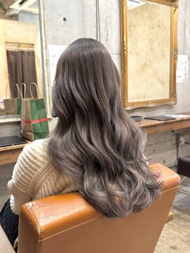 グレージュ（ブリーチあり）/コテ巻き仕上げ/新小岩