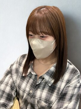 艶感シアーブラウンストレートミディ