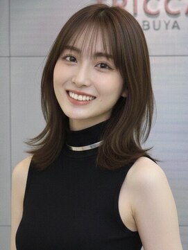 トリッカ シブヤ(TRICCA SHIBUYA) ミディアムレイヤー/小顔カット/透明感カラー/ツヤ髪/似合わせ