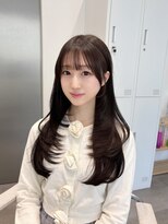 ラクシア(LucxiA)&nbsp;韓国ヘア/レイヤーカット/顔まわりカット/Instagram @ken__gucci