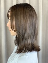 フラッシュ ヘアーアンドスキン(Flash hair&skin) ミディアム×グレージュ