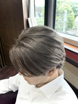 メンズサロン ダリア 恵比寿(Dahlia)&nbsp;センターパート×シルバーグレー