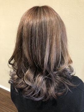 アフィニティー(AFINITY) ハイライトアッシュカラー