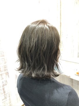 ソル(SOL by INFINI) スタイリング簡単外ハネレイヤーボブ