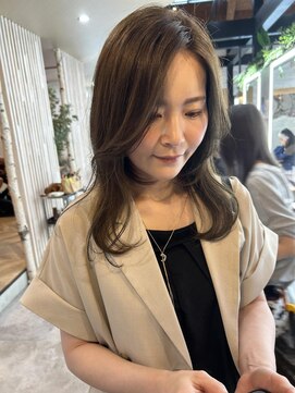 アングゥイー(ungu iE) 韓国風レイヤー