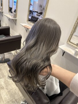 クレア(CREA) グレイッシュシルバー