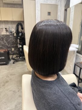 イーラ(E-LA) 定期カット　ボブ