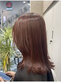 艶のあるピンクベージュ