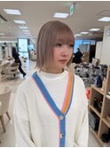 ベージュカラー
