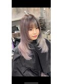 レイヤーボブハイライトブリーチレイヤーハイトーングレージュ