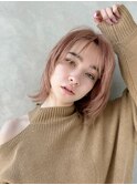 ハイトーンレイヤーカットくびれボブ大人かわいいピンクヘア20代