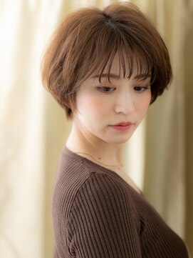 カバーヘアアンドスパ ブリス 浦和(COVER HAIR&SPA bliss) ミルクティーベージュブリーチなしひし形ショートボブ30代40代X