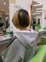アカネ(Akane)&nbsp;デザインカラーボブ　10代　20代