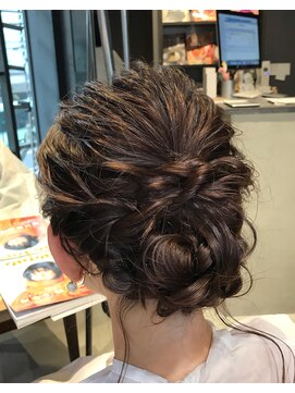 インス(ensue) ◇結婚式ヘアセット◇中島