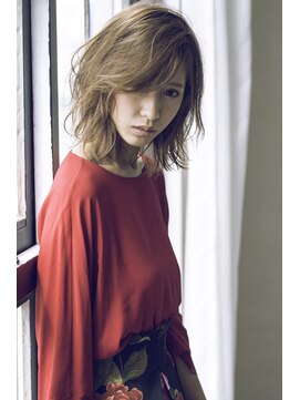 ルミナ オーガニックヘアー(LU3NA organic hair) 毛先に軽さをプラスした色っぽさのある最旬レイヤーミディー