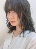 大人かわいい小顔ミディアム・ブルーシルバー