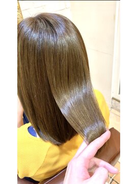 フィーカ(fika) 恵比寿/髪質改善/インナーカラー/トリートメント/美容室