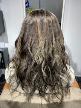 シークレット サロン カノア(secret salon Kanoa) 外国人風ヌーディーカールヘア