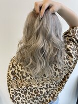 アルルヘアー ファン(ARURU HAIR fan) ホワイトベージュ