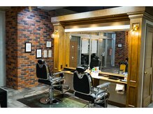 ワンワンオー バーバーショップ コンチネンタル(@110 BARBER SHOP continental)の雰囲気（お客様を上質な男にする為のセット面）