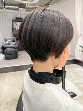 ピボット 北千住(PIVOT) 大人可愛い20代30代40代黒髪前下がりショートボブ丸みショート
