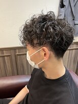 ミリオンバックス 上野(Million Bucks)&nbsp;ツーブロ/スパイラルパーマ[メンズ/上野]