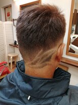 ヘアーコミュニケーション ないとう&nbsp;フェードスタイルにバリカンアートをプラス