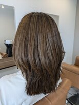 ラ グリヴ(La Grive)&nbsp;重めレイヤー。艶々トリートメント仕上げ。