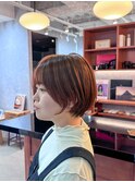 ショートボブ