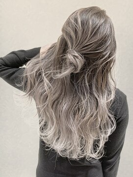 ラグーン(LAGOON) バレイヤージュグレージュハイライトダブルカラーケアブリーチ