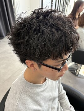 シャドウパーマ