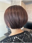 後ろ姿までキレイ◎ウォームブラウンのショートボブ