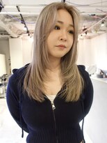 ルーム(Loom.) グレージュ レイヤーカット ハッシュカット