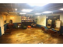 ビューティアンドトリップ クイーンズグッドプラン(Beauty&Trip QUEENS Good Plan)の雰囲気（アンティーク調の落ち着いた店内！）