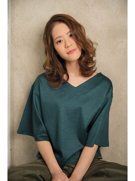 ピュール ラフォレ(Pur laforet) アッシュ＋ふんわり巻き髪