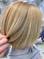テトヘアー(teto hair) プラチナブロンド、外国人風、グラデーションカラー